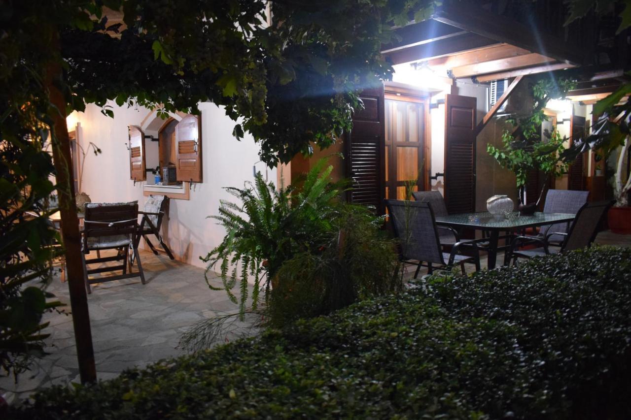 Family Villa Kalypso Oreoi Exterior foto