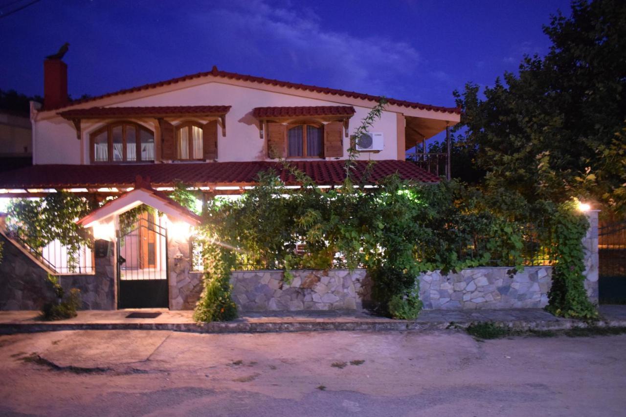 Family Villa Kalypso Oreoi Exterior foto